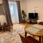 Chic Apartment-Rua Verde, Lisbon